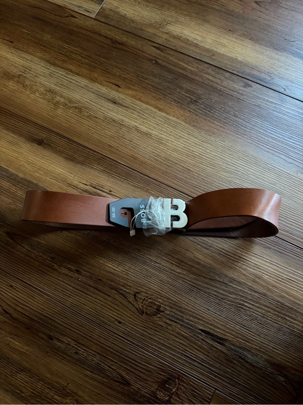 NWT Hugo Boss Tan Leather Belt with Silver Logo Buckle